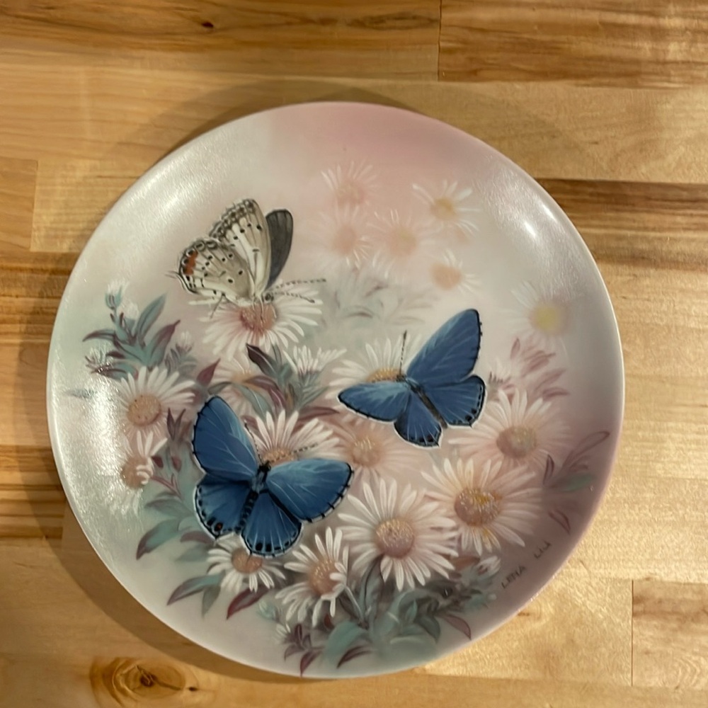 Lena Liu decorative plate